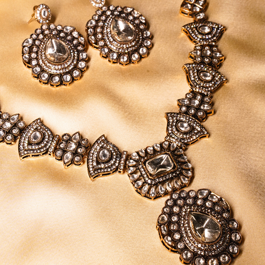 Eternal Emerald Kundan Set