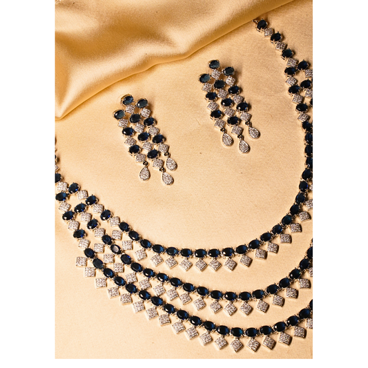 Royal Triple-Strand Statement Set