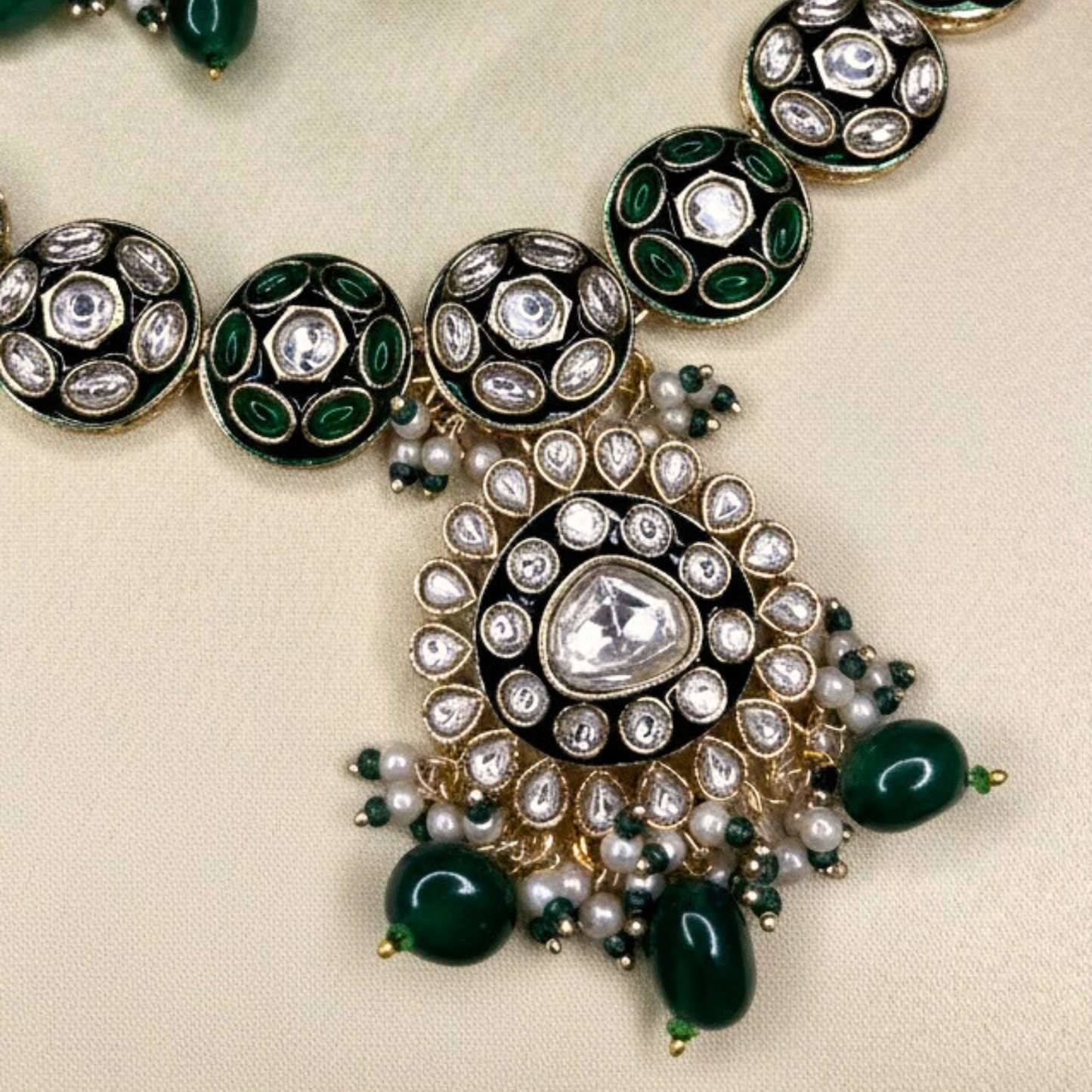 Polki Medallion Necklace Set