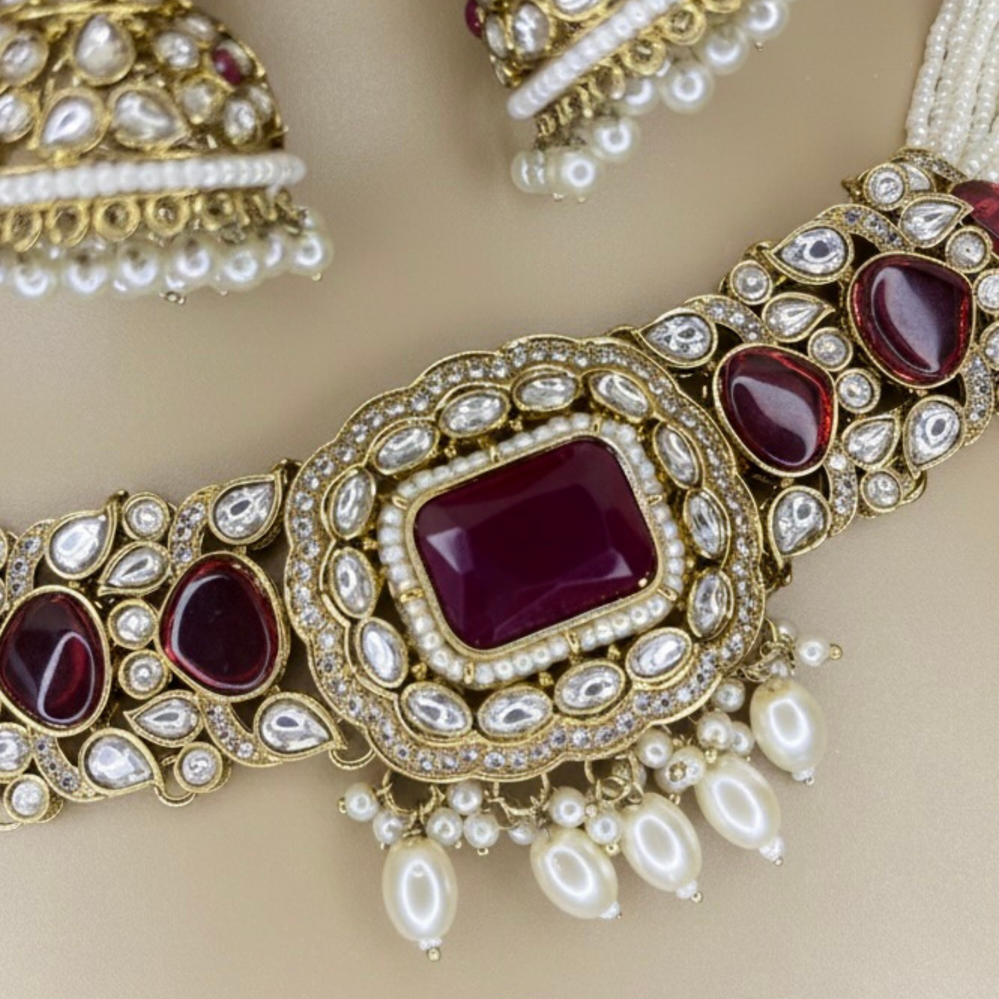 Majesty Kundan Choker & Jhumka Set