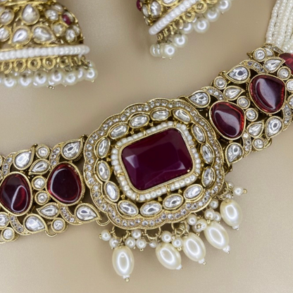 Majesty Kundan Choker & Jhumka Set
