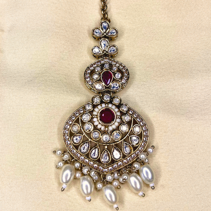 Majesty Kundan Choker & Jhumka Set