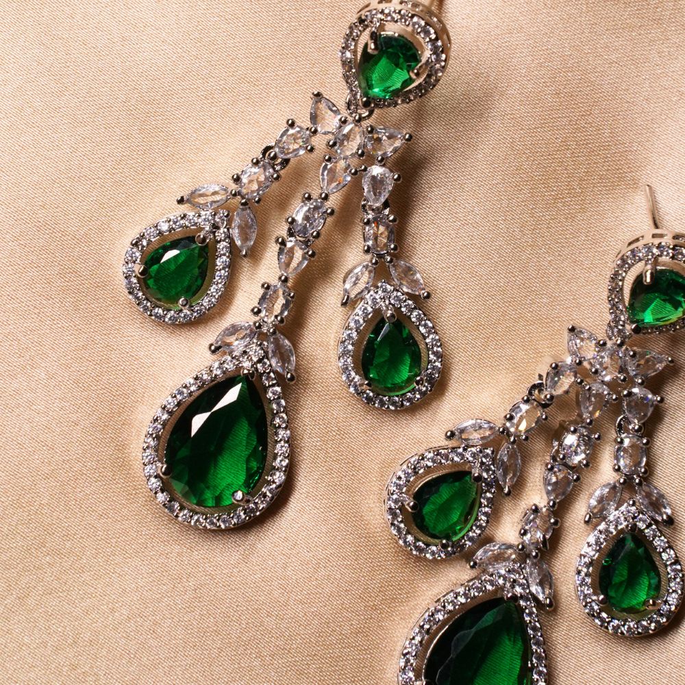 Green Sapphire American Diamond Necklace Set With Maangtika