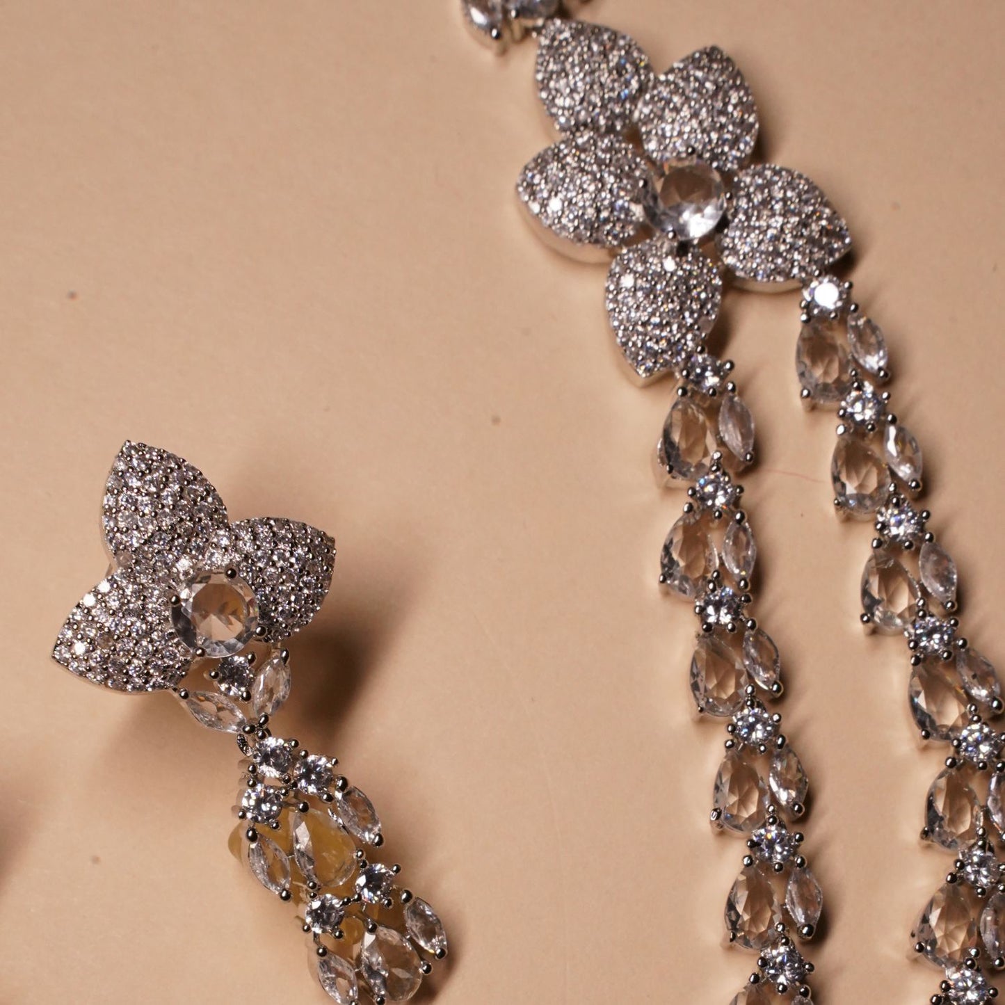 Silver Floral Double Layer Set