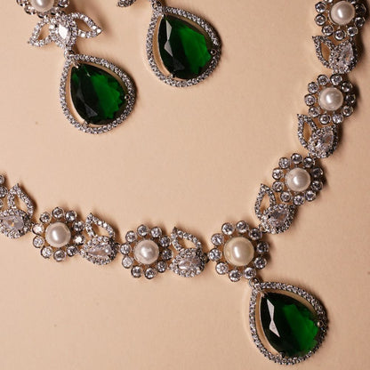 Green Swirl Pearl Necklace & Earring