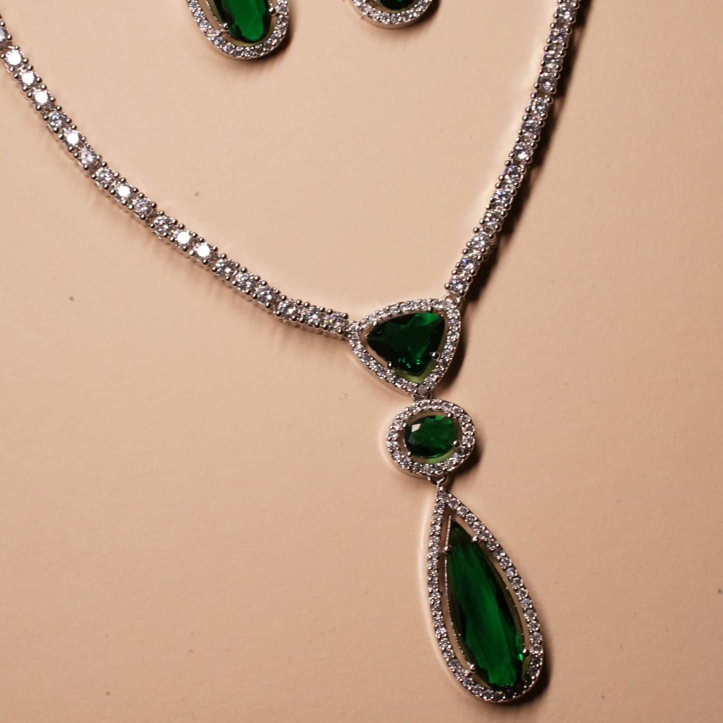 Women Green Silver-plated American Diamond Set